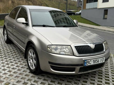 Бежевый Шкода Суперб, объемом двигателя 1.9 л и пробегом 197 тыс. км за 5600 $, фото 1 на Automoto.ua