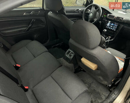 Бежевый Шкода Суперб, объемом двигателя 1.78 л и пробегом 337 тыс. км за 4000 $, фото 1 на Automoto.ua