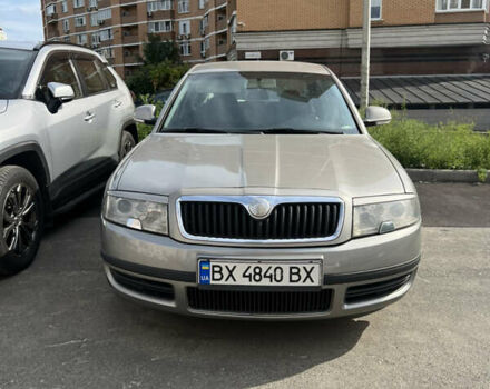 Бежевий Шкода Суперб, об'ємом двигуна 1.78 л та пробігом 300 тис. км за 5100 $, фото 1 на Automoto.ua