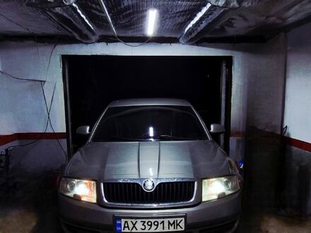 Бежевий Шкода Суперб, об'ємом двигуна 1.8 л та пробігом 370 тис. км за 5500 $, фото 1 на Automoto.ua