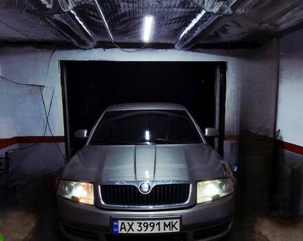 Бежевий Шкода Суперб, об'ємом двигуна 1.8 л та пробігом 370 тис. км за 5500 $, фото 1 на Automoto.ua