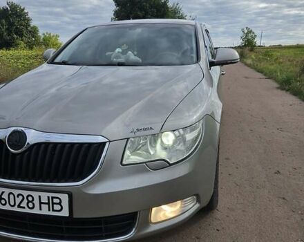 Бежевий Шкода Суперб, об'ємом двигуна 1.8 л та пробігом 195 тис. км за 9500 $, фото 1 на Automoto.ua