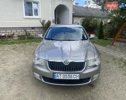 Бежевый Шкода Суперб, объемом двигателя 1.8 л и пробегом 230 тыс. км за 6900 $, фото 1 на Automoto.ua