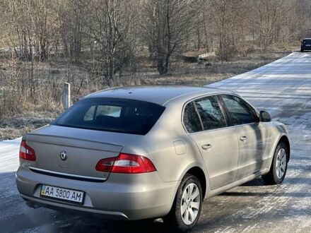 Шкода Суперб 2012 в Звенигородка на Automoto.ua Бежевый Шкода Суперб, объемом двигателя 1.8 л и пробегом 285 тыс. км за 7797 $, фото 1 на Automoto.ua