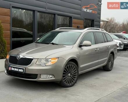Бежевий Шкода Суперб, об'ємом двигуна 2 л та пробігом 272 тис. км за 10900 $, фото 1 на Automoto.ua