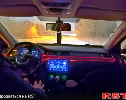 Бежевий Шкода Суперб, об'ємом двигуна 2 л та пробігом 287 тис. км за 9500 $, фото 1 на Automoto.ua