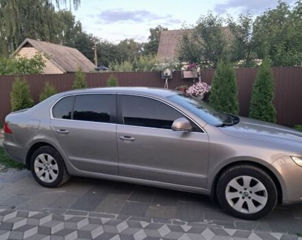 Бежевий Шкода Суперб, об'ємом двигуна 1.8 л та пробігом 220 тис. км за 7500 $, фото 1 на Automoto.ua