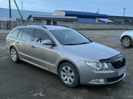 Бежевий Шкода Суперб, об'ємом двигуна 1.6 л та пробігом 350 тис. км за 9500 $, фото 1 на Automoto.ua