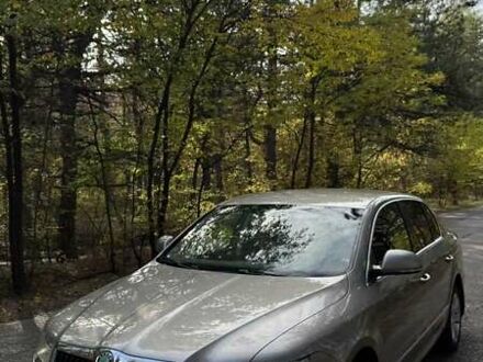 Бежевый Шкода Суперб, объемом двигателя 1.8 л и пробегом 172 тыс. км за 12800 $, фото 1 на Automoto.ua