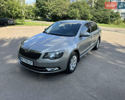 Бежевий Шкода Суперб, об'ємом двигуна 1.97 л та пробігом 535 тис. км за 10700 $, фото 1 на Automoto.ua