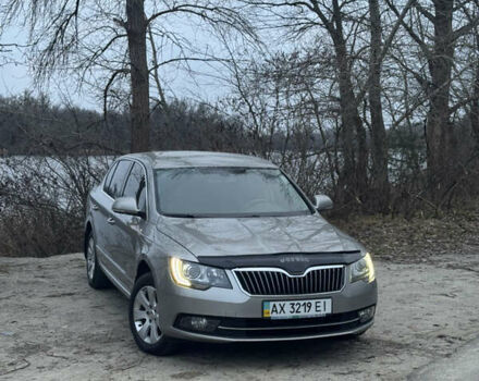 Бежевий Шкода Суперб, об'ємом двигуна 1.8 л та пробігом 187 тис. км за 9500 $, фото 1 на Automoto.ua