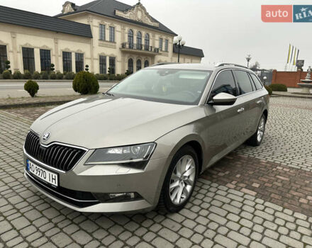 Бежевый Шкода Суперб, объемом двигателя 1.97 л и пробегом 277 тыс. км за 16950 $, фото 1 на Automoto.ua