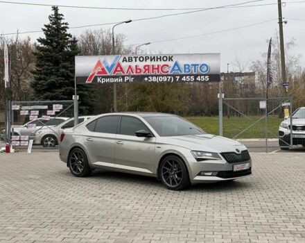 Бежевый Шкода Суперб, объемом двигателя 2 л и пробегом 185 тыс. км за 22600 $, фото 1 на Automoto.ua