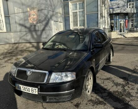 Черный Шкода Суперб, объемом двигателя 2.8 л и пробегом 350 тыс. км за 4200 $, фото 3 на Automoto.ua