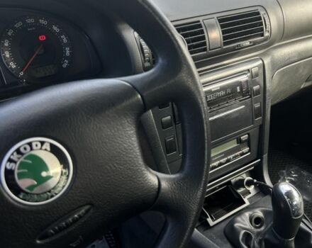 Шкода Суперб 2003 у Києві на Automoto.ua Чорний Шкода Суперб, об'ємом двигуна 1.8 л та пробігом 260 тис. км за 4250 $, фото 7 на Automoto.ua