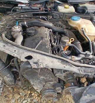 Чорний Шкода Суперб, об'ємом двигуна 1 л та пробігом 285 тис. км за 899 $, фото 1 на Automoto.ua