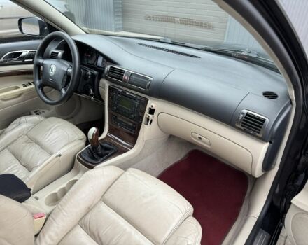 Черный Шкода Суперб, объемом двигателя 1.9 л и пробегом 397 тыс. км за 2450 $, фото 12 на Automoto.ua