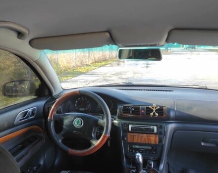 Черный Шкода Суперб, объемом двигателя 1.8 л и пробегом 320 тыс. км за 3500 $, фото 12 на Automoto.ua