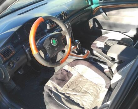 Черный Шкода Суперб, объемом двигателя 1.8 л и пробегом 320 тыс. км за 3500 $, фото 11 на Automoto.ua