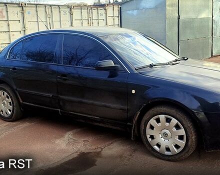 Черный Шкода Суперб, объемом двигателя 1.8 л и пробегом 334 тыс. км за 4299 $, фото 2 на Automoto.ua