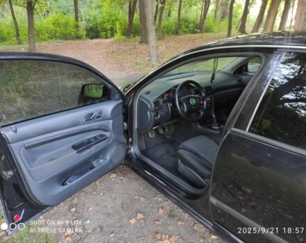 Черный Шкода Суперб, объемом двигателя 1.8 л и пробегом 270 тыс. км за 4600 $, фото 7 на Automoto.ua