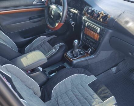 Черный Шкода Суперб, объемом двигателя 1.8 л и пробегом 320 тыс. км за 3500 $, фото 13 на Automoto.ua