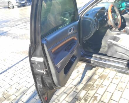 Черный Шкода Суперб, объемом двигателя 1.8 л и пробегом 320 тыс. км за 3500 $, фото 17 на Automoto.ua