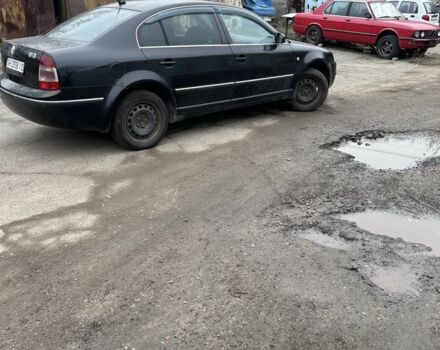 Черный Шкода Суперб, объемом двигателя 2.5 л и пробегом 100 тыс. км за 2200 $, фото 2 на Automoto.ua