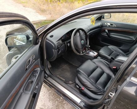 Чорний Шкода Суперб, об'ємом двигуна 2.5 л та пробігом 320 тис. км за 3750 $, фото 5 на Automoto.ua