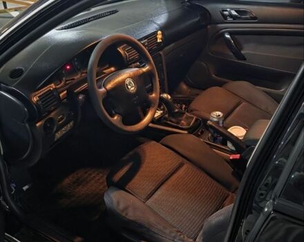 Черный Шкода Суперб, объемом двигателя 1.8 л и пробегом 257 тыс. км за 4499 $, фото 5 на Automoto.ua