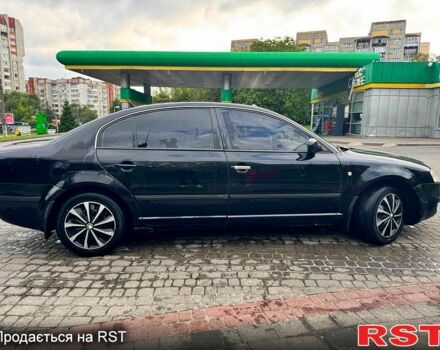 Черный Шкода Суперб, объемом двигателя 1.8 л и пробегом 210 тыс. км за 4300 $, фото 1 на Automoto.ua