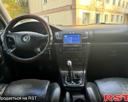 Черный Шкода Суперб, объемом двигателя 1.8 л и пробегом 267 тыс. км за 5900 $, фото 7 на Automoto.ua