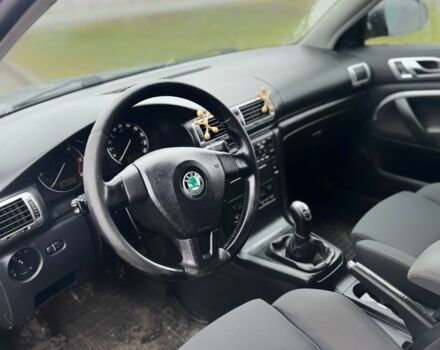 Черный Шкода Суперб, объемом двигателя 2 л и пробегом 275 тыс. км за 5500 $, фото 3 на Automoto.ua