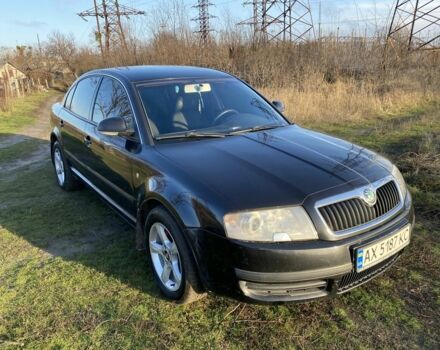 Черный Шкода Суперб, объемом двигателя 1.8 л и пробегом 263 тыс. км за 6600 $, фото 1 на Automoto.ua