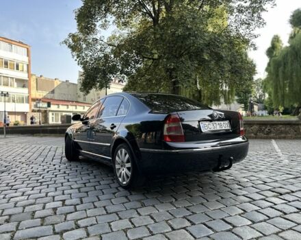 Черный Шкода Суперб, объемом двигателя 2 л и пробегом 286 тыс. км за 6000 $, фото 3 на Automoto.ua