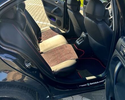 Черный Шкода Суперб, объемом двигателя 1.8 л и пробегом 223 тыс. км за 5300 $, фото 6 на Automoto.ua