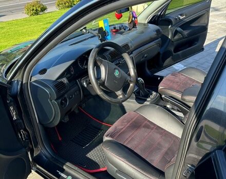 Черный Шкода Суперб, объемом двигателя 1.8 л и пробегом 223 тыс. км за 5300 $, фото 2 на Automoto.ua