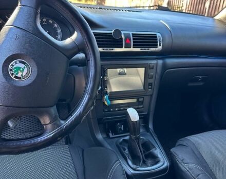 Чорний Шкода Суперб, об'ємом двигуна 2 л та пробігом 480 тис. км за 2800 $, фото 3 на Automoto.ua