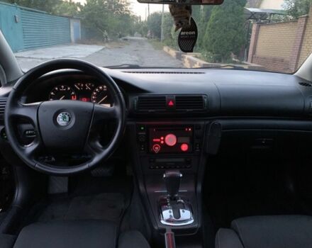 Черный Шкода Суперб, объемом двигателя 1.8 л и пробегом 245 тыс. км за 8800 $, фото 12 на Automoto.ua