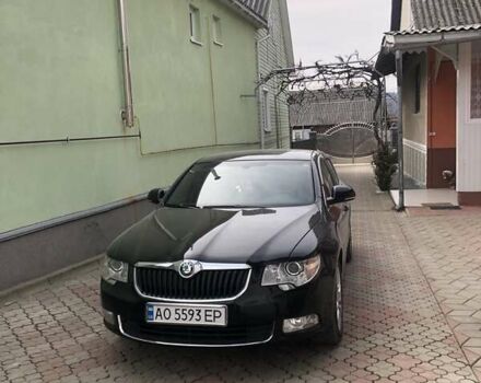 Черный Шкода Суперб, объемом двигателя 2 л и пробегом 254 тыс. км за 10000 $, фото 1 на Automoto.ua
