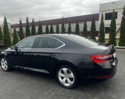 Черный Шкода Суперб, объемом двигателя 2 л и пробегом 274 тыс. км за 15921 $, фото 1 на Automoto.ua