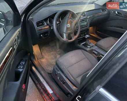 Черный Шкода Суперб, объемом двигателя 1.8 л и пробегом 160 тыс. км за 8900 $, фото 2 на Automoto.ua