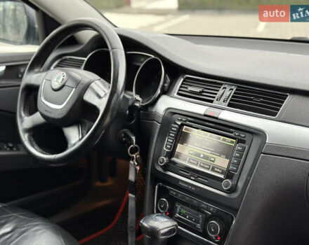 Чорний Шкода Суперб, об'ємом двигуна 1.97 л та пробігом 300 тис. км за 9100 $, фото 9 на Automoto.ua