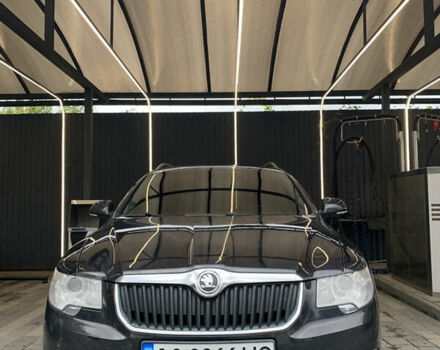 Черный Шкода Суперб, объемом двигателя 2 л и пробегом 310 тыс. км за 8800 $, фото 1 на Automoto.ua