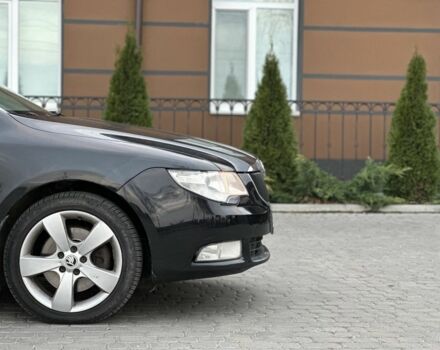 Чорний Шкода Суперб, об'ємом двигуна 2 л та пробігом 300 тис. км за 9100 $, фото 6 на Automoto.ua