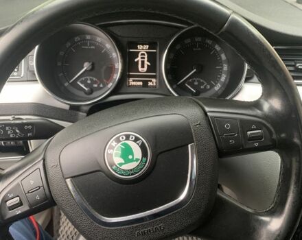 Черный Шкода Суперб, объемом двигателя 2 л и пробегом 300 тыс. км за 9200 $, фото 7 на Automoto.ua