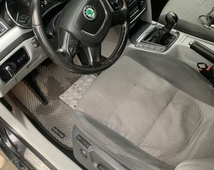 Черный Шкода Суперб, объемом двигателя 2 л и пробегом 300 тыс. км за 9200 $, фото 4 на Automoto.ua