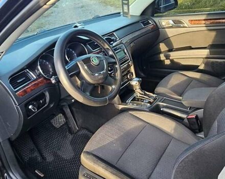 Черный Шкода Суперб, объемом двигателя 1.97 л и пробегом 305 тыс. км за 9800 $, фото 6 на Automoto.ua