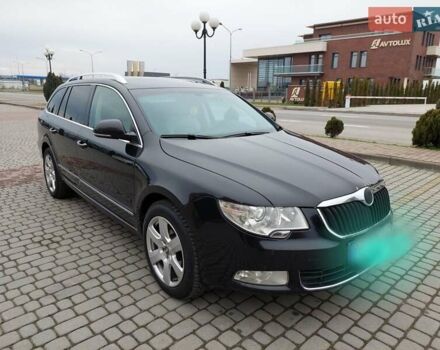 Черный Шкода Суперб, объемом двигателя 2 л и пробегом 246 тыс. км за 10000 $, фото 1 на Automoto.ua
