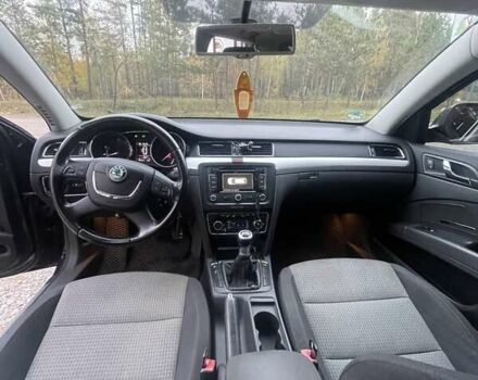 Черный Шкода Суперб, объемом двигателя 1.8 л и пробегом 300 тыс. км за 9100 $, фото 7 на Automoto.ua